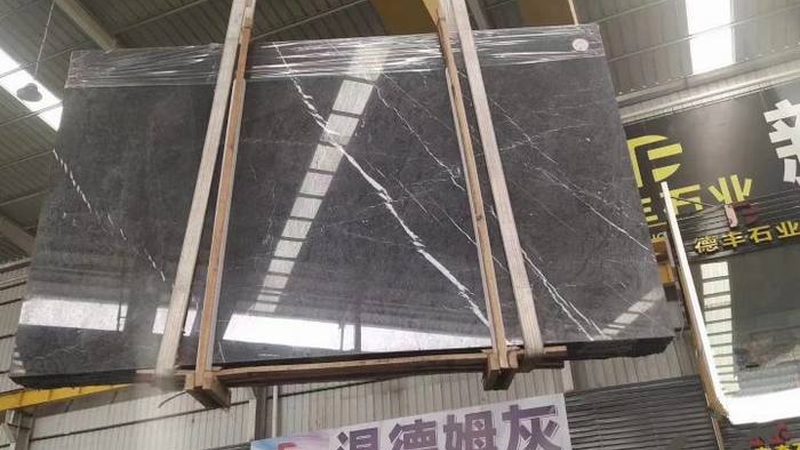 芝麻黑石材：建筑中的低调奢华之选**
